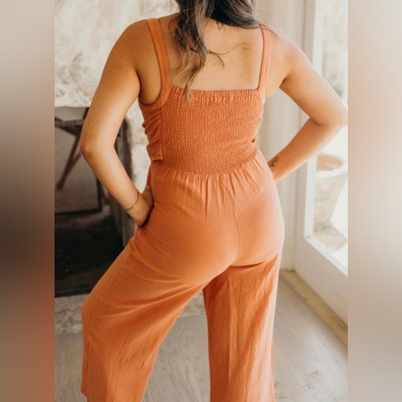 CJLA I Carly Jean Ames Square Neck Jumpsuit Tied Front or Back - Picture 3 of 7